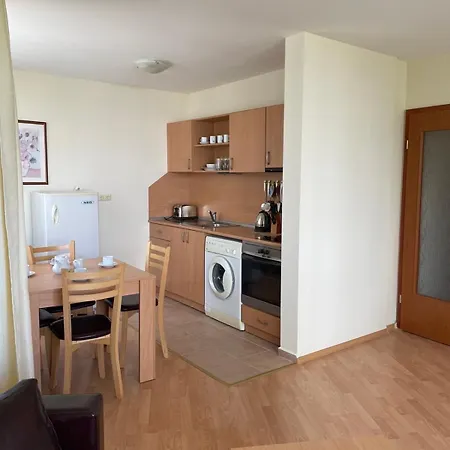 Noks Sp -st.vlas Apartment *