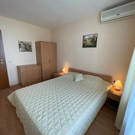 Noks Sp -st.vlas Apartman *